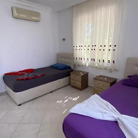 Villa Villa *